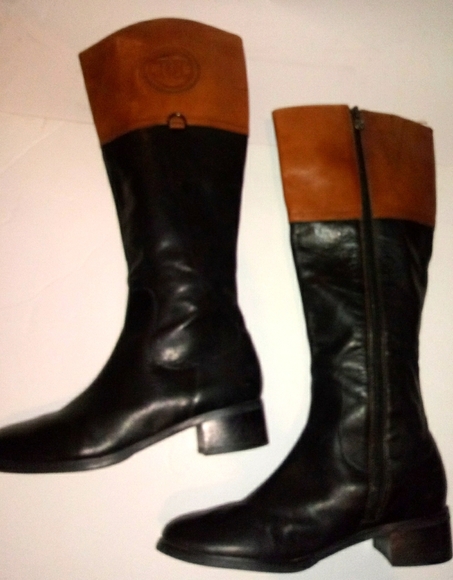 Etienne Aigner brown and black riding boots - Picture 2 of 16